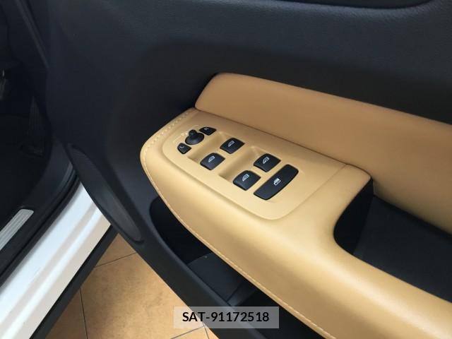 Volvo XC60 2019-06 7817843-17