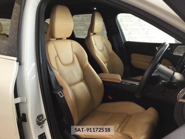 Volvo XC60 2019-06 7817843-9