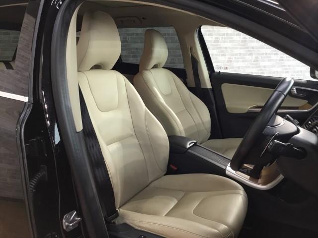 Volvo XC60 2017-05 7817851-9
