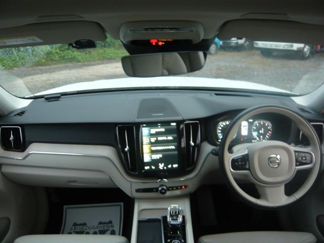 Volvo XC60 2021-03 7818772-3