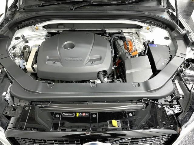 Volvo XC60 2020-11 7823352-7
