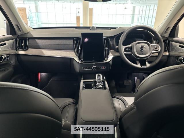 Volvo XC90 2025-12 7812029-1