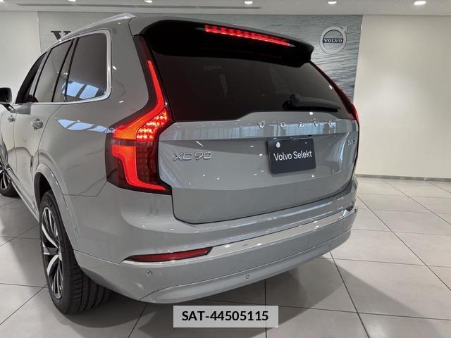 Volvo XC90 2025-12 7812029-18