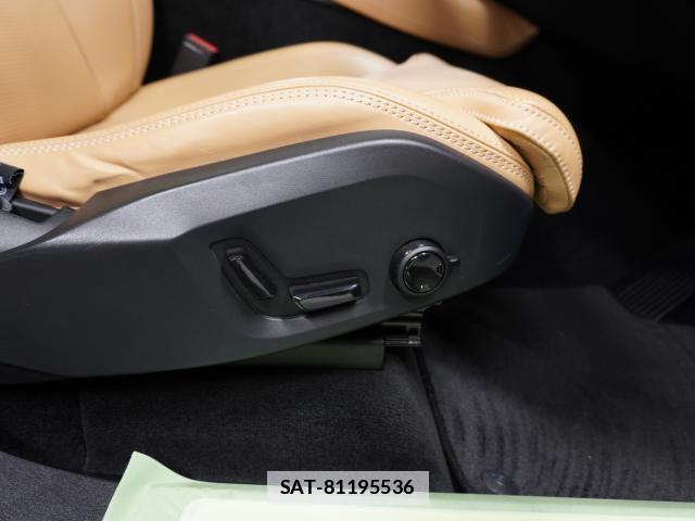 Volvo XC90 2023-09 7813698-11