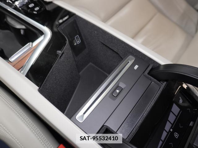 Volvo XC90 2019-06 7813723-10