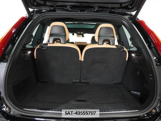 Volvo XC90 2023-12 7813728-14