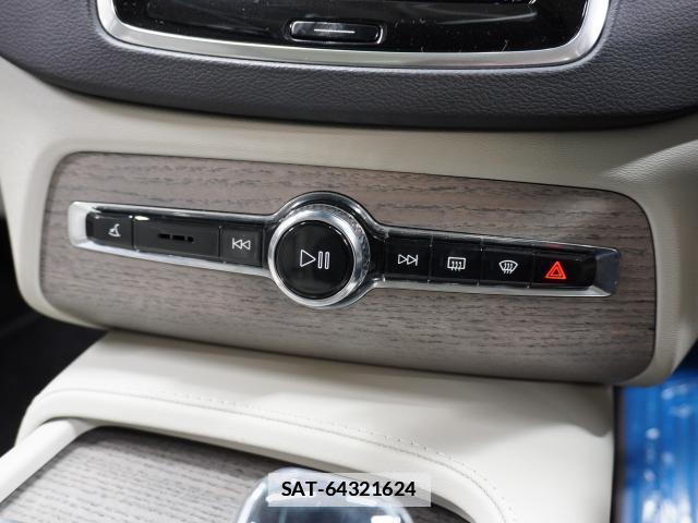 Volvo XC90 2021-12 7813732-7