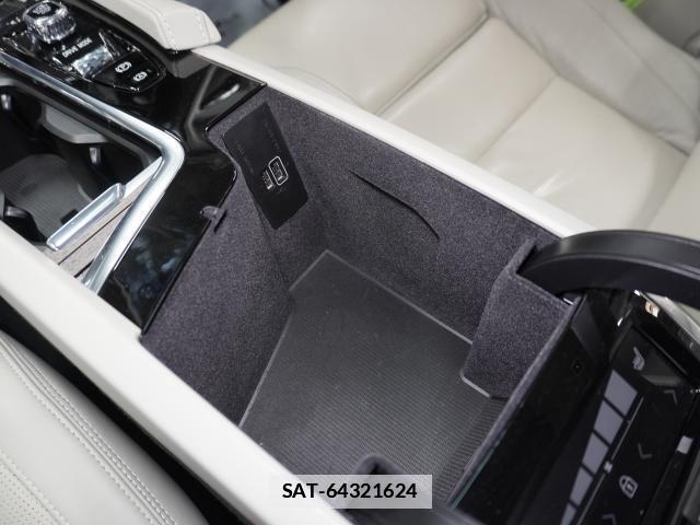 Volvo XC90 2021-12 7813732-9