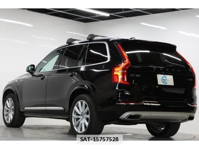 Volvo XC90 2019-09 7813738-1