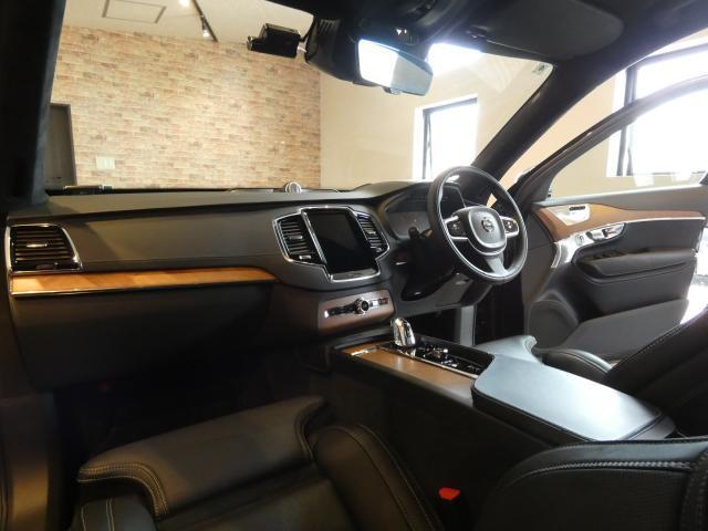 Volvo XC90 2017-11 7820226-11