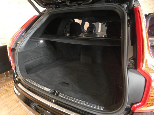 Volvo XC90 2017-11 7820226-18