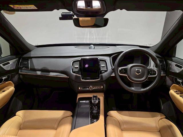 Volvo XC90 2023-09 7822823-1