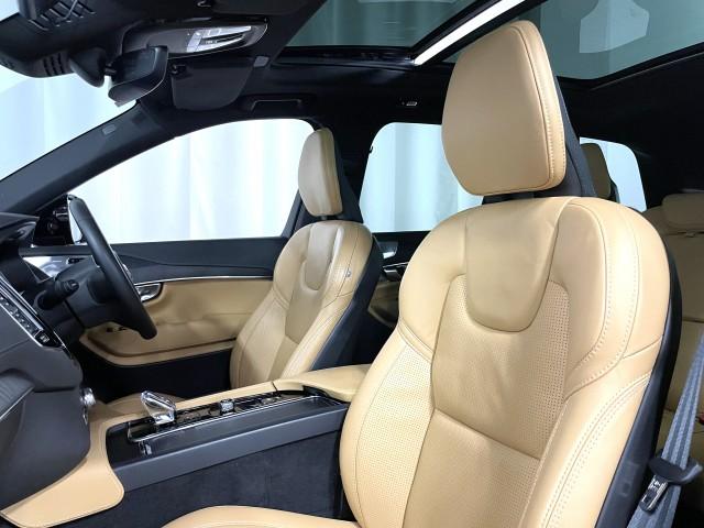 Volvo XC90 2023-09 7823361-5