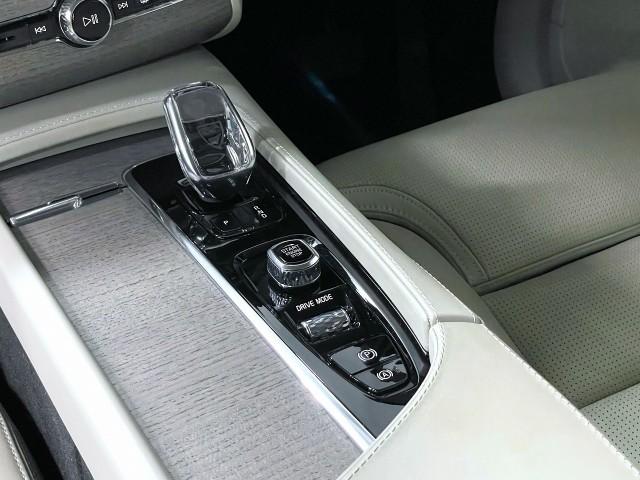 Volvo XC90 2021-09 7823365-15