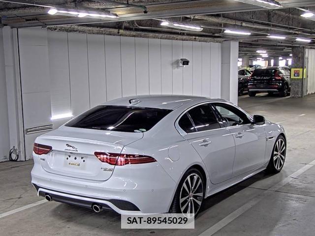 Jaguar XE 2020-09 7815200-3