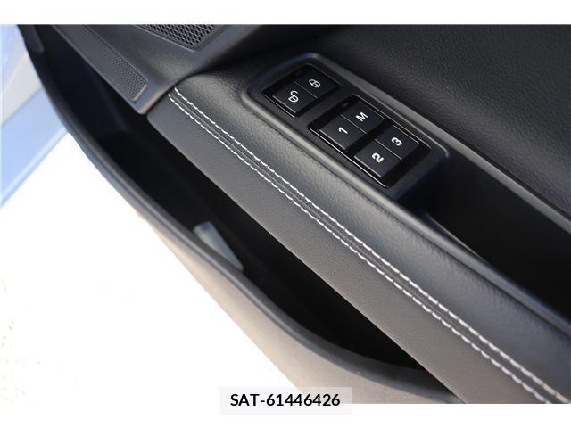 Jaguar XE 2017-12 7817156-8