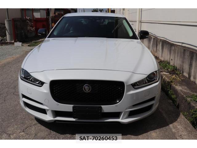 Jaguar XE 2015-07 7817169-3