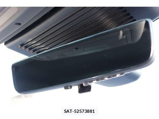Jaguar XF 2022 7811807-17