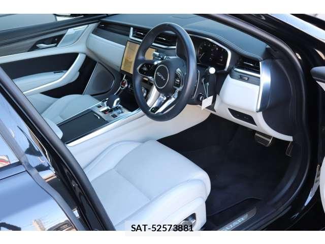 Jaguar XF 2022 7811807-19
