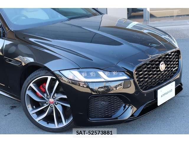Jaguar XF 2022 7811807-4