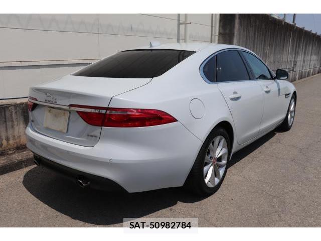 Jaguar XF 2016-11 7817178-1