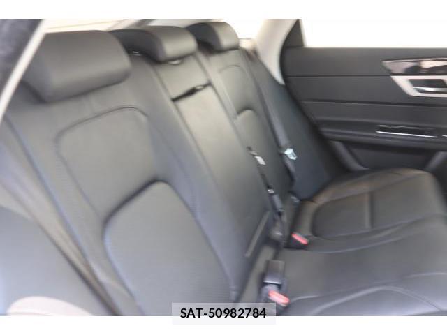 Jaguar XF 2016-11 7817178-15