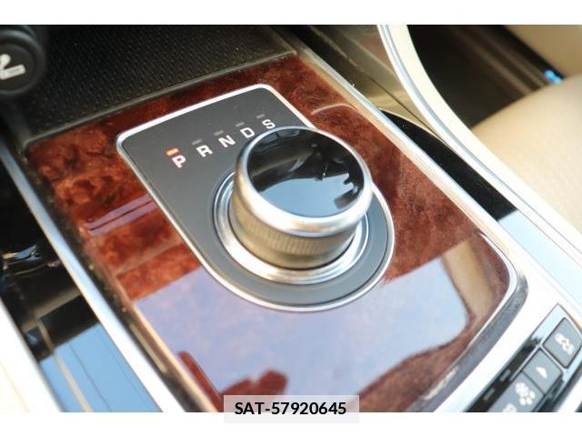 Jaguar XF 2017-03 7817189-19
