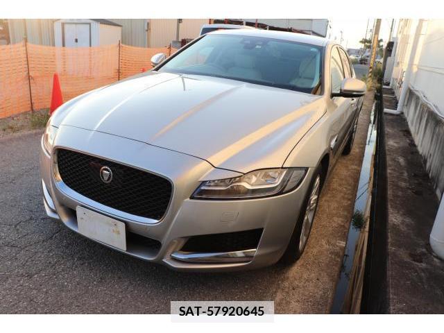 Jaguar XF 2017-03 7817189-4
