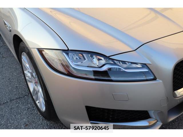 Jaguar XF 2017-03 7817189-8