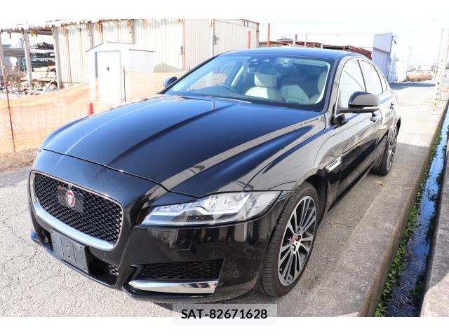 Jaguar XF 2016-03 7817199-12