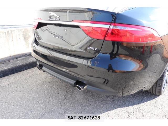 Jaguar XF 2016-03 7817199-13