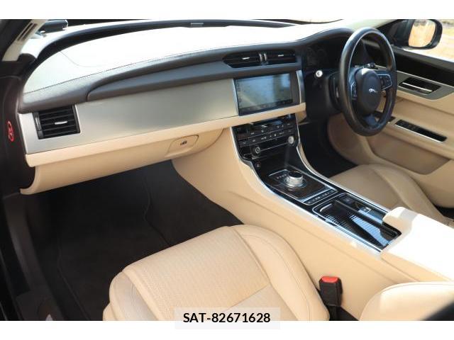 Jaguar XF 2016-03 7817199-2