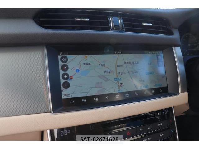 Jaguar XF 2016-03 7817199-4