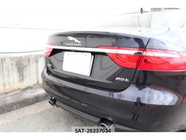Jaguar XF 2016-10 7817201-13