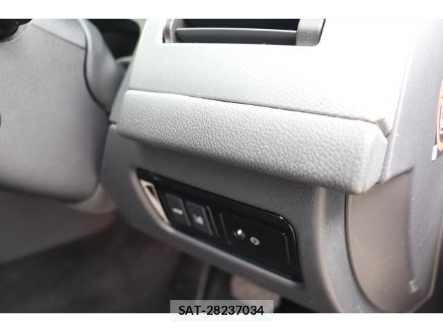 Jaguar XF 2016-10 7817201-17