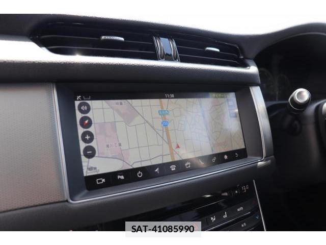 Jaguar XF 2017-03 7817204-4