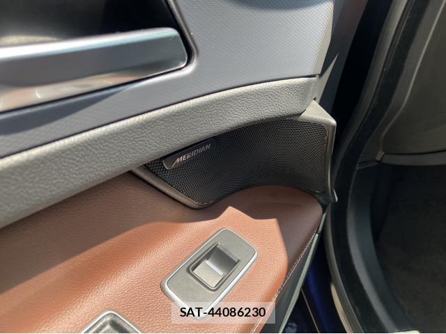 Jaguar XF 2017-03 7817221-11
