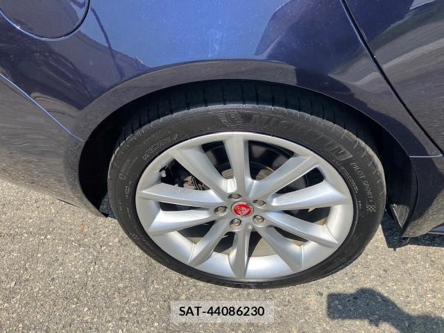 Jaguar XF 2017-03 7817221-6