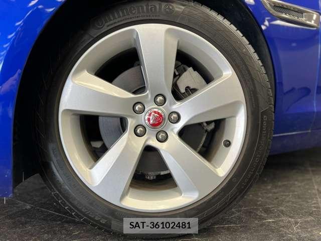 Jaguar XF 2017-03 7823299-10