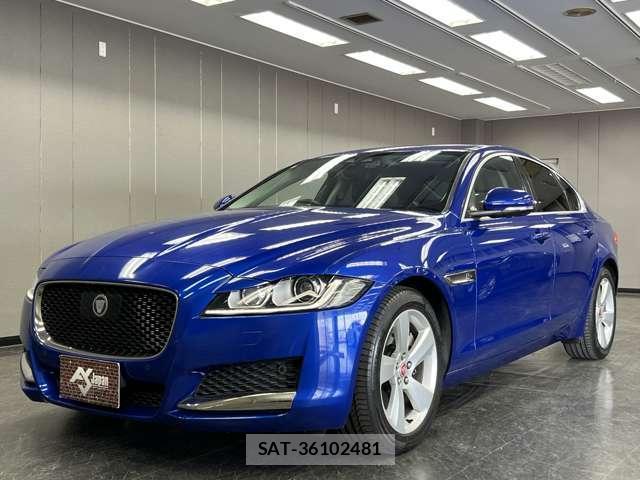 Jaguar XF 2017-03 7823299-13