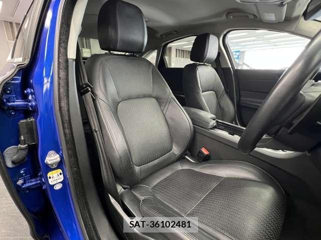 Jaguar XF 2017-03 7823299-16
