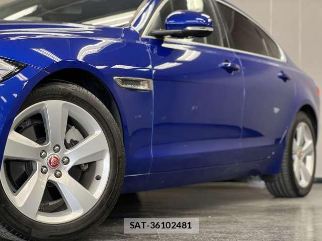 Jaguar XF 2017-03 7823299-9