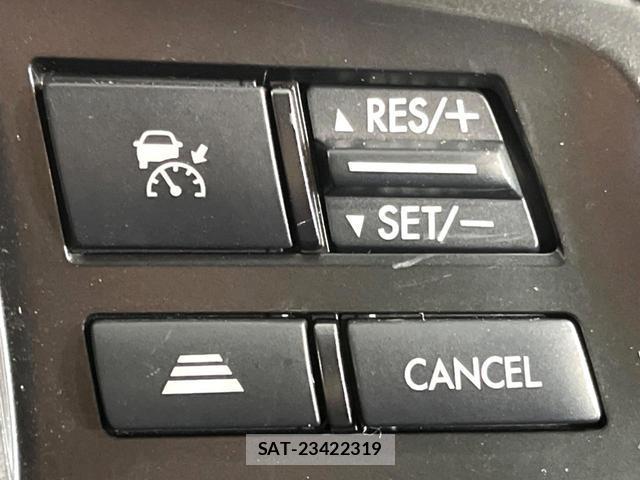 Subaru XV 2013-04 7812422-7