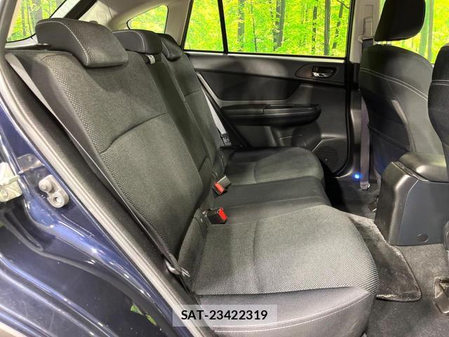 Subaru XV 2013-04 7812422-9