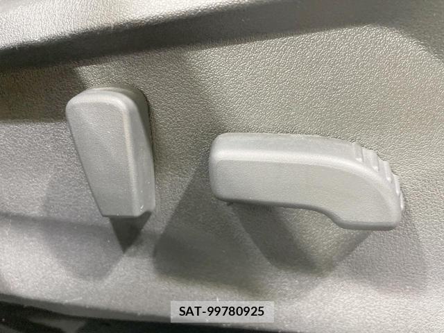 Subaru XV 2017-06 7812424-6