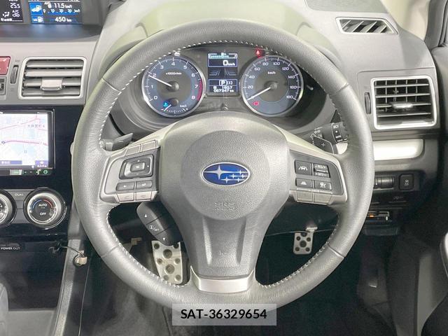 Subaru XV 2015-05 7812427-11