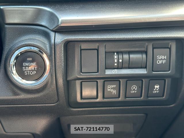 Subaru XV 2017-10 7815635-7