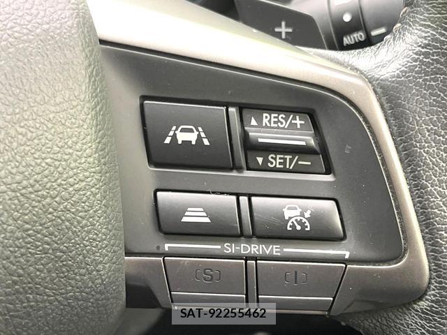 Subaru XV 2015-02 7818082-4