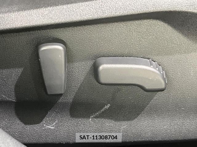 Subaru XV 2018-04 7819838-6