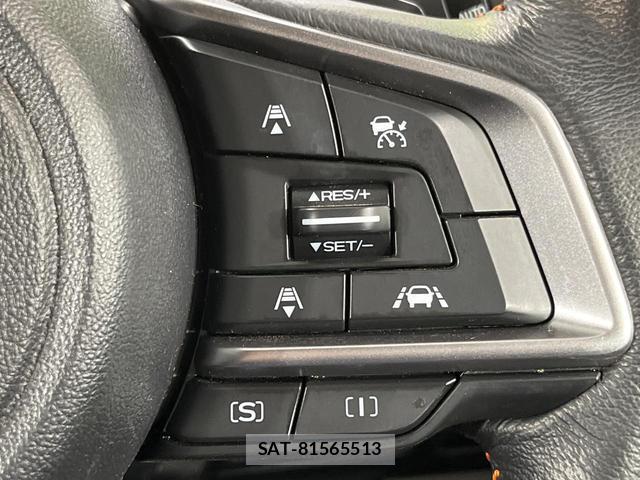 Subaru XV 2017-08 7820047-5